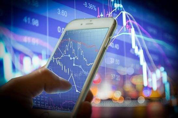 邑泊數(shù)字化智能化技術(shù)司庫資金管理軟件的財(cái)務(wù)報(bào)表生成功能是一個(gè)高效、自動化的工具，它能夠幫助企業(yè)快速、準(zhǔn)確地生成各種財(cái)務(wù)報(bào)表。